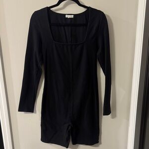 Good American Black Long Sleeve Biker Romper – Size 4 XL